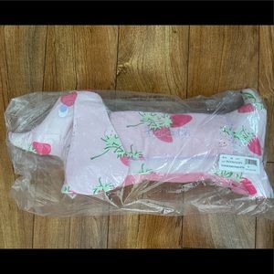 The Beaufort Bonnet Tooth Pillow